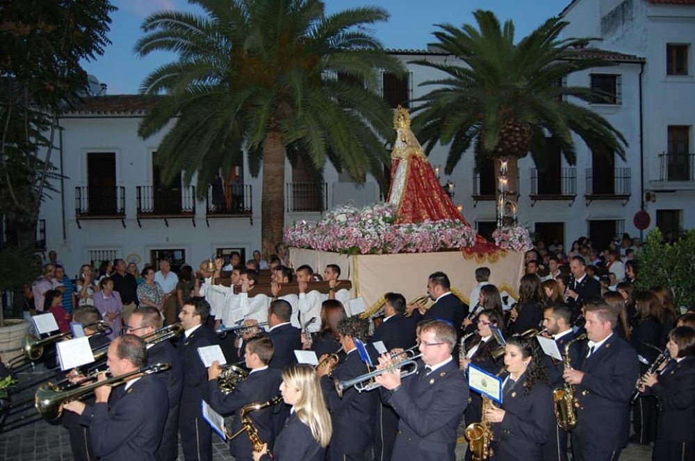 procesion patrona banda